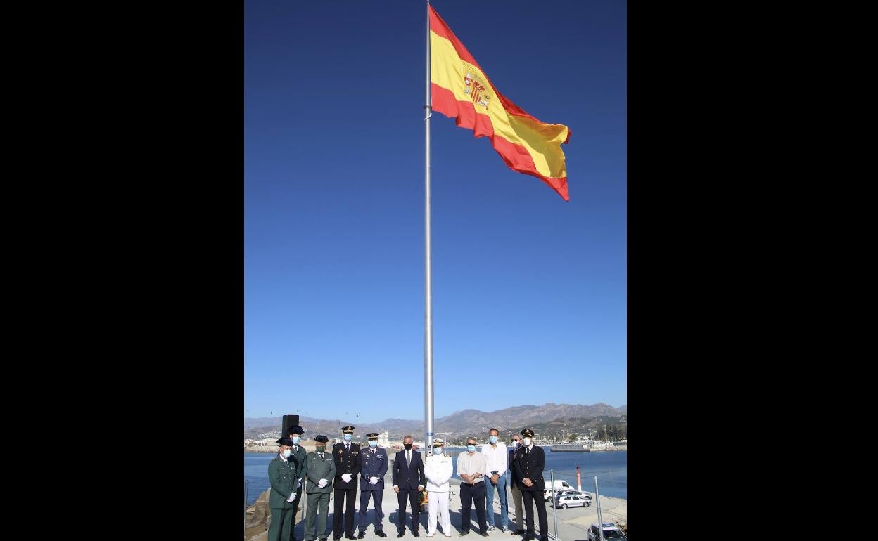 El Puerto De Motril Iza Una Bandera De Espa A Por Las V Ctimas De La